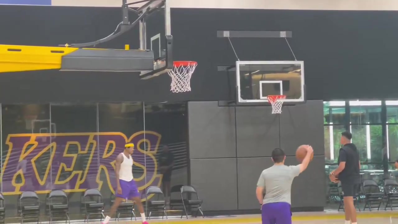 彪哥休赛期改变了投篮姿势现在出手感觉更流畅了