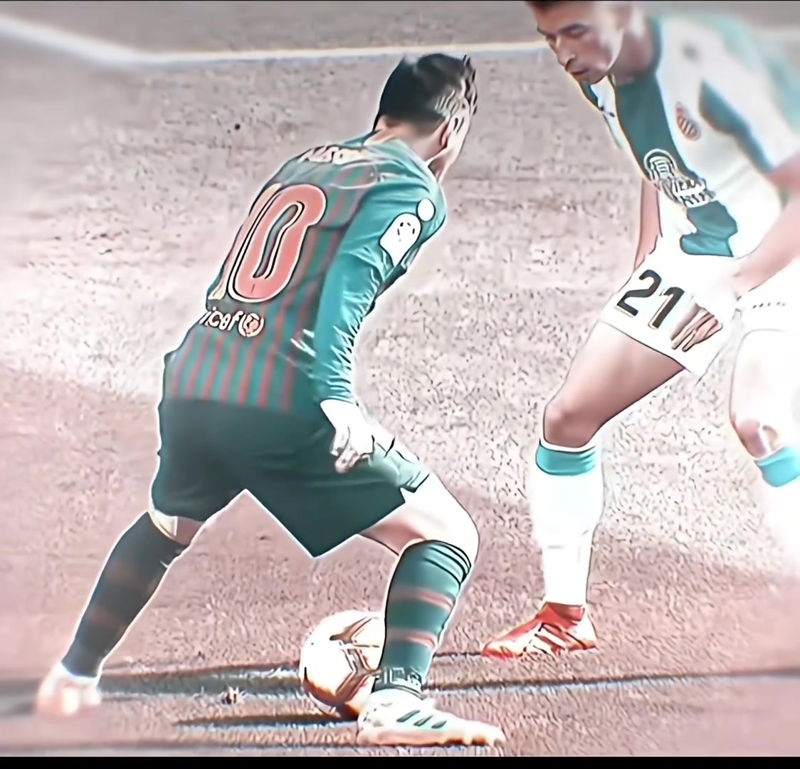 梅西把以静制动玩到了极致对方出脚的那一刻开始就已经输了