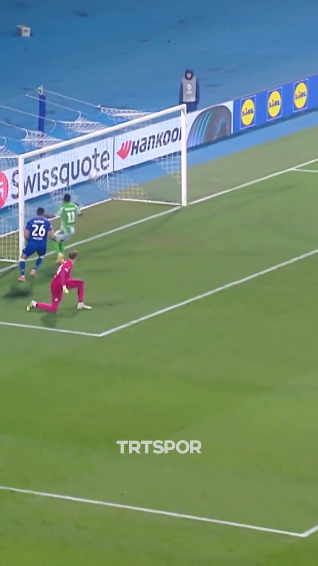 快乐无国界国安旧将巴坎布又上演超级空门不进