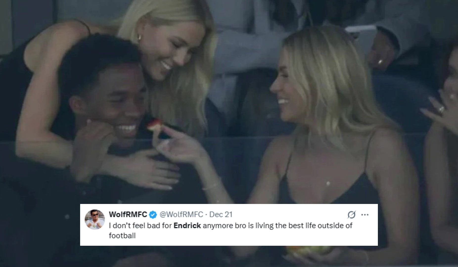 恩德里克美女环绕网友嫉妒坏了他过着足球之外最棒的生活